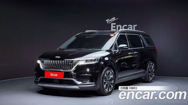 Kia Carnival — фото 1