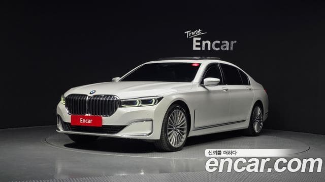 BMW 7 Series — фото 1