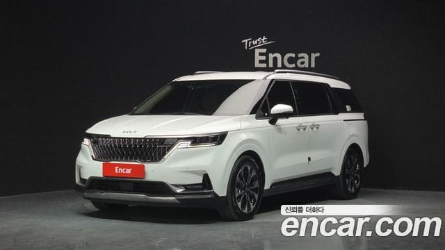Kia Carnival — фото 1