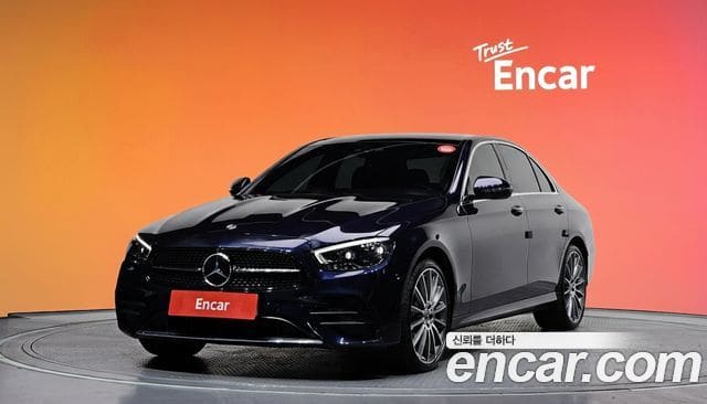 Mercedes-Benz E-Class — фото 1