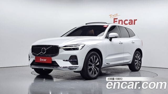 Volvo XC60 — фото 1