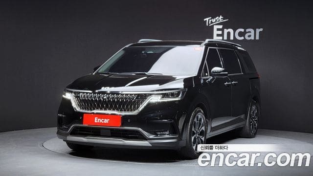 Kia Carnival — фото 1