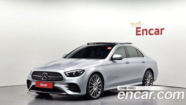 Mercedes-Benz E-Class — фото 1