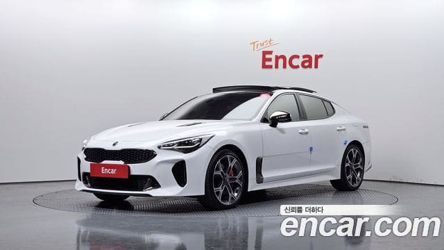 Kia Stinger — фото 1