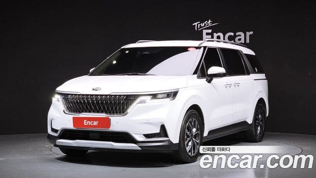 Kia Carnival — фото 1