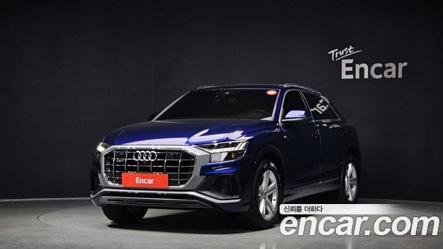 Audi Q7 — фото 1