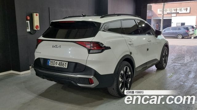 Kia Sportage — фото 1