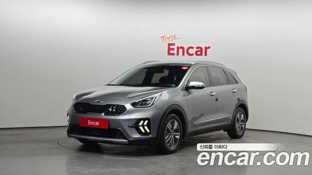Kia Niro — фото 1