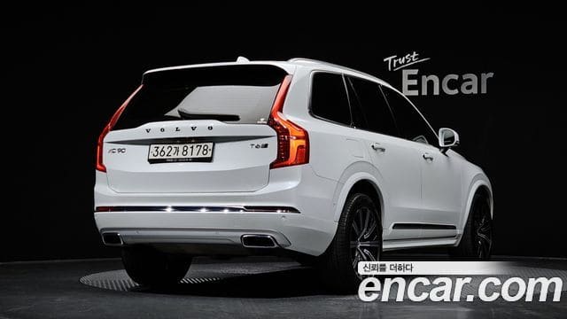 Volvo XC90 — фото 1