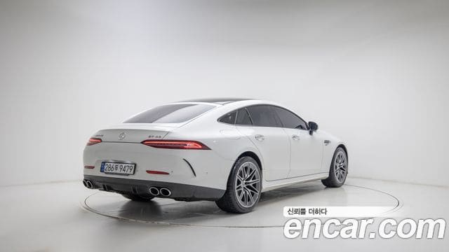 Mercedes-Benz AMG GT — фото 1