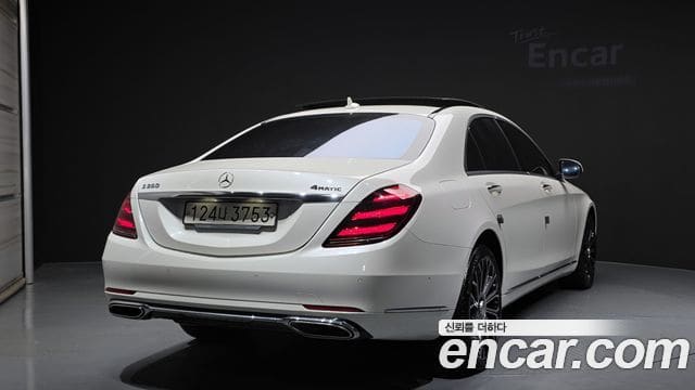 Mercedes-Benz S-Class — фото 1
