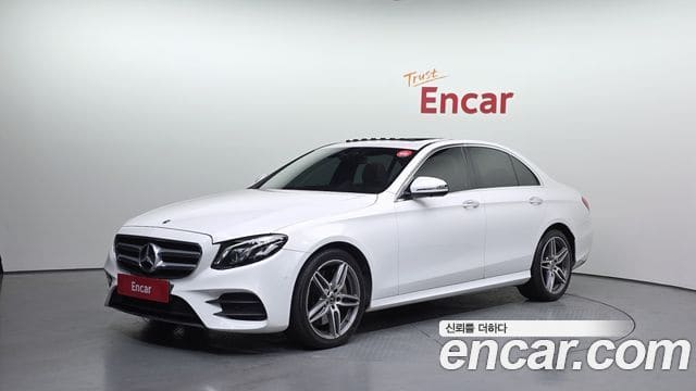 Mercedes-Benz E-Class — фото 1