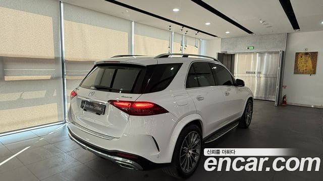 Mercedes-Benz GLE-Class — фото 1