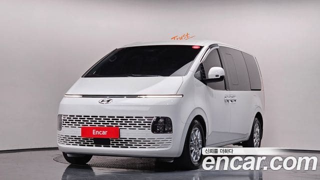 Hyundai Staria — фото 1