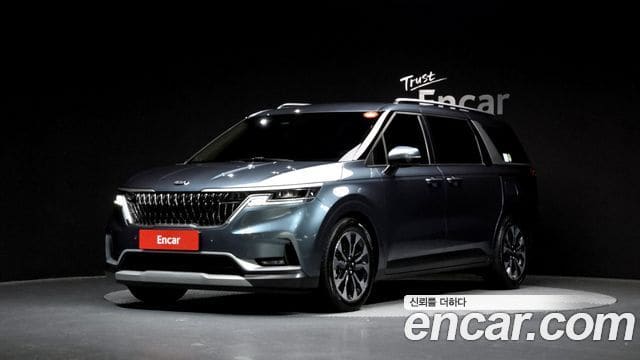 Kia Carnival — фото 1