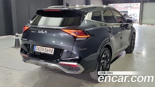 Kia Sportage — фото 1