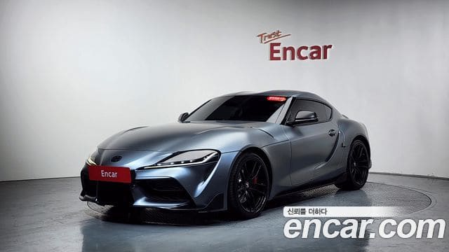 Toyota Supra — фото 1