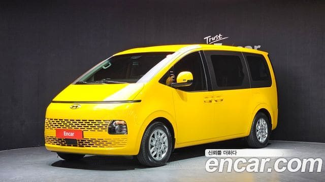 Hyundai Staria — фото 1