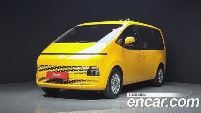 Hyundai Staria — фото 1