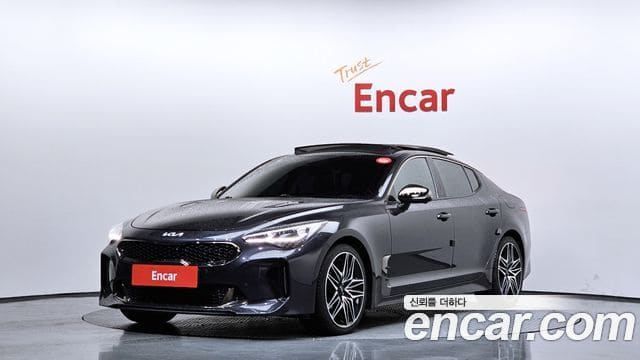 Kia Stinger — фото 1