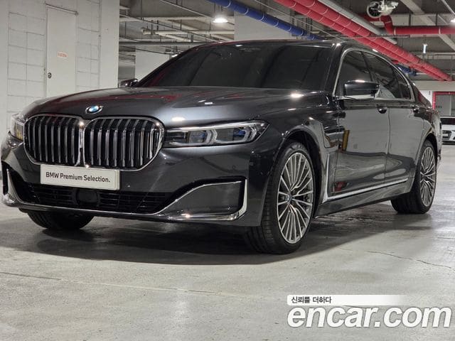 BMW 7 Series — фото 1