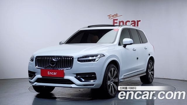 Volvo XC90 — фото 1