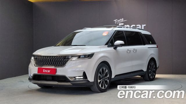 Kia Carnival — фото 1