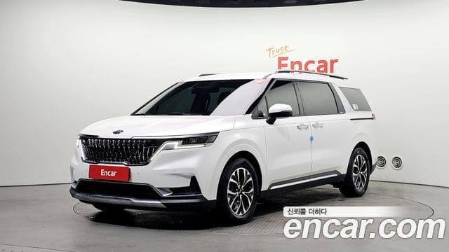Kia Carnival — фото 1
