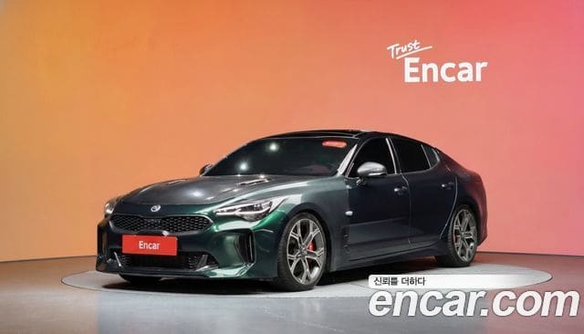 Kia Stinger — фото 1