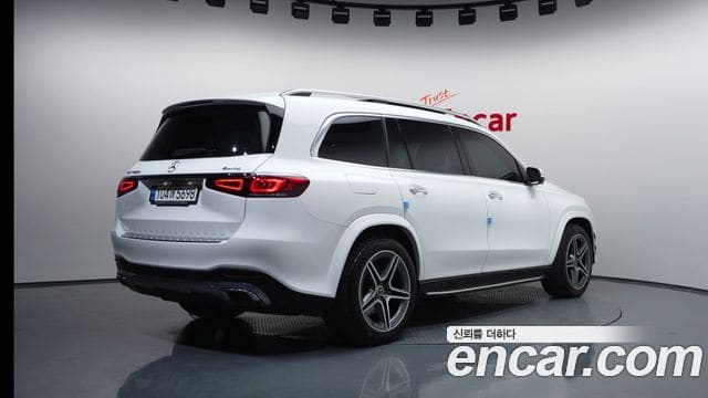 Mercedes-Benz GLS-Class — фото 1
