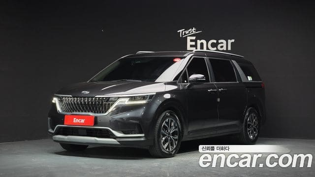Kia Carnival — фото 1