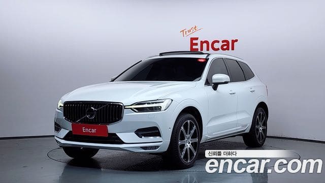 Volvo XC60 — фото 1
