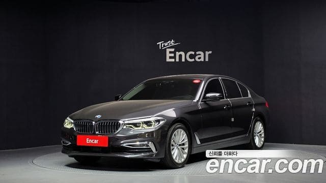 BMW 5 Series — фото 1