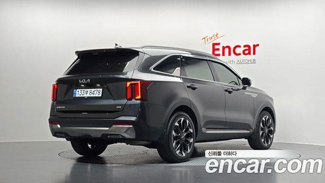 Kia Sorento — фото 1