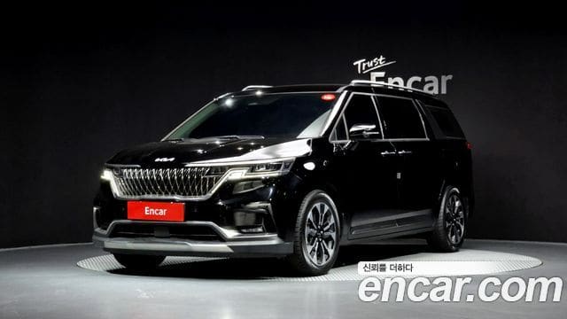 Kia Carnival — фото 1