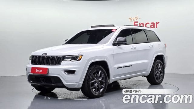 Jeep Grand Cherokee — фото 1