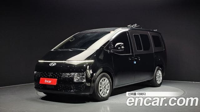 Hyundai Staria — фото 1