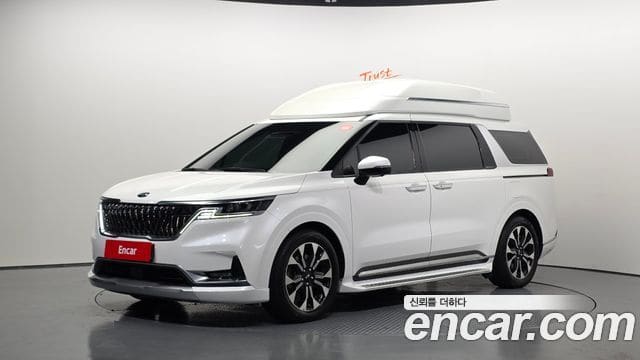 Kia Carnival — фото 1