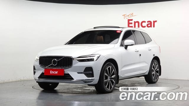 Volvo XC60 — фото 1