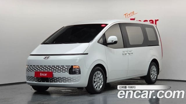 Hyundai Staria — фото 1