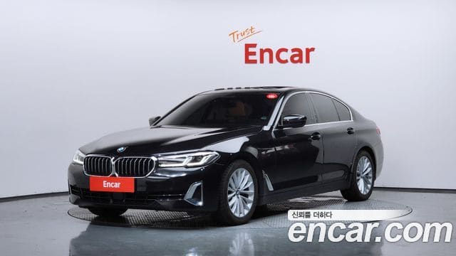 BMW 5 Series — фото 1
