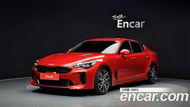 Kia Stinger — фото 1