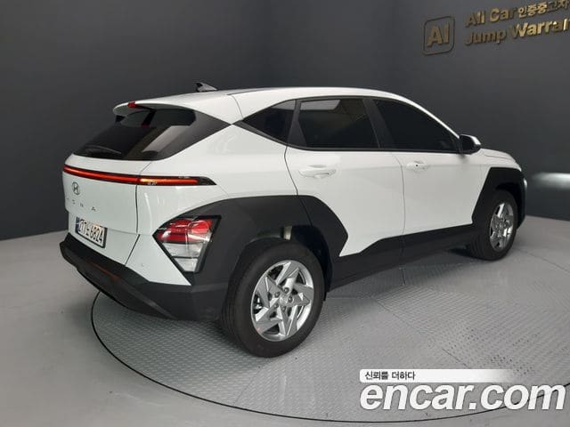 Hyundai Kona — фото 1