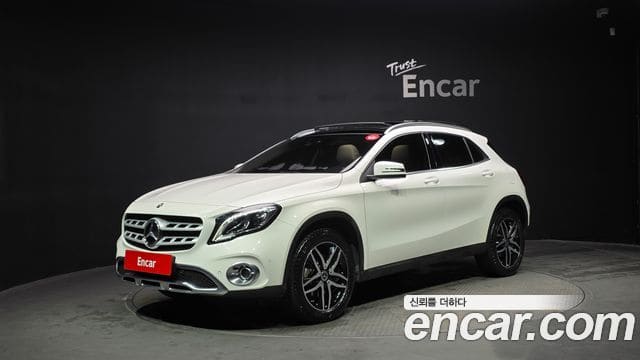 Mercedes-Benz GLA-Class — фото 1