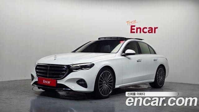 Mercedes-Benz E-Class — фото 1