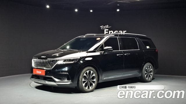 Kia Carnival — фото 1