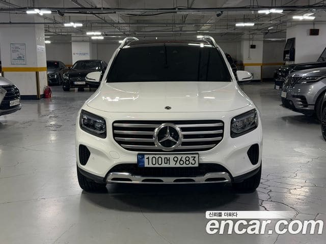 Mercedes-Benz GLB-Class — фото 1