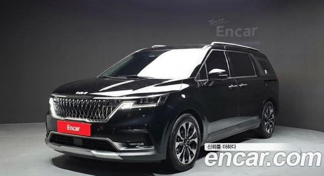 Kia Carnival — фото 1
