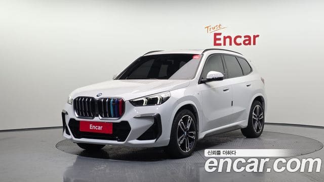 BMW X1 — фото 1