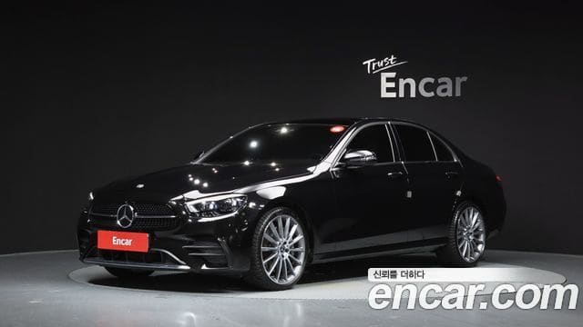 Mercedes-Benz E-Class — фото 1